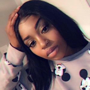 Meet your Posher, Daniela